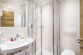 Heart Hotel Grischuna