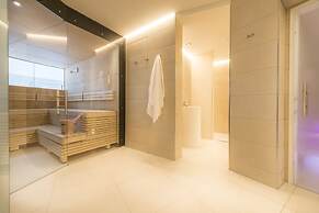 Heart Hotel Grischuna