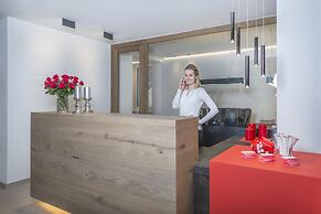 Heart Hotel Grischuna