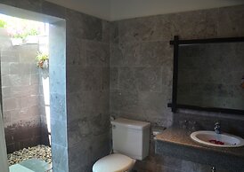 Hoi An Red Frangipani Villa