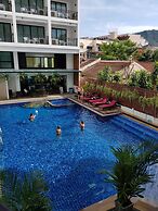 Paripas Patong Resort