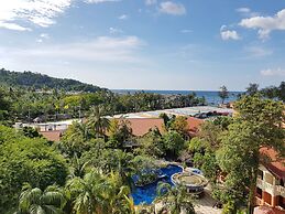 Paripas Patong Resort