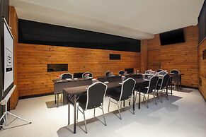 Hotel NEO Dipatiukur - Bandung by ASTON