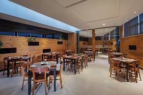 Hotel NEO Dipatiukur - Bandung by ASTON