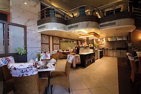 Hotel Gateway Grandeur