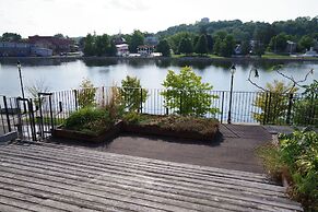 In Season Guest Suite