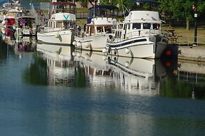 In Season Guest Suite