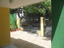 Hostal Playa Los Cocos