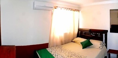 Hostal Playa Los Cocos