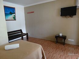 Whites and Greens Beach Resort