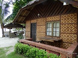 Whites and Greens Beach Resort