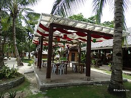 Whites and Greens Beach Resort