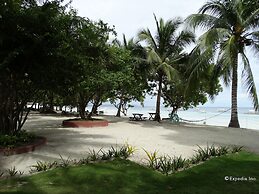 Whites and Greens Beach Resort
