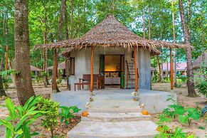 The Tropical Beach Resort