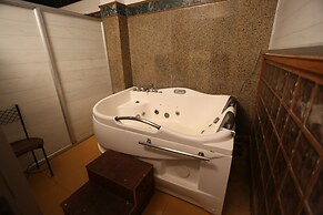 Hibis Hotel Devi Grand - Katra