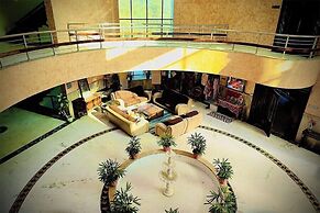 Hibis Hotel Devi Grand - Katra