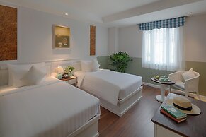 Au Lac Charner Hotel