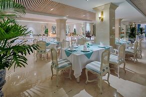 Au Lac Charner Hotel