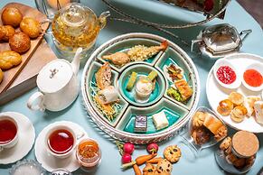 Au Lac Charner Hotel