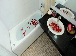 Camellia Hanoi Hotel