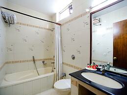 Treebo Trend Grand Plaza Nampally