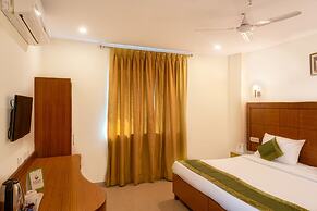 Treebo Trend Grand Plaza Nampally
