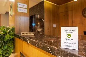 Treebo Trend Grand Plaza Nampally