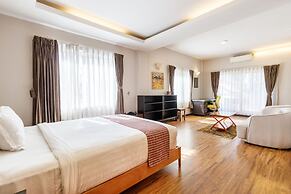 Shaligram Hotel & Spa