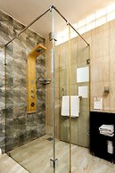 Shaligram Hotel & Spa