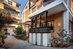 Shaligram Hotel & Spa