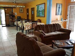 Caribbean Tourist Villa Guest House
