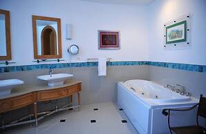 Lazib Inn Resort & Spa