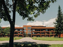 Lopota Lake Resort & Spa