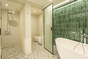 Lopota Lake Resort & Spa