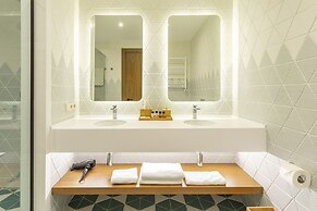 Lopota Lake Resort & Spa