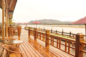 Myitkyina Plam Spring Resort Hotel