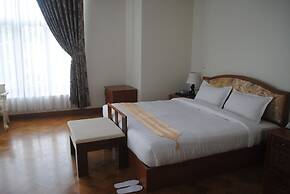 Myitkyina Plam Spring Resort Hotel