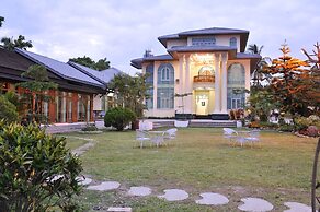 Myitkyina Plam Spring Resort Hotel