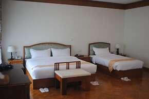 Myitkyina Plam Spring Resort Hotel