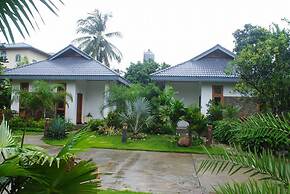 Myitkyina Plam Spring Resort Hotel