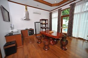 Myitkyina Plam Spring Resort Hotel