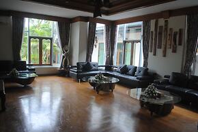 Myitkyina Plam Spring Resort Hotel