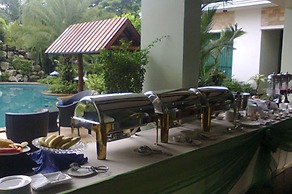 Myitkyina Plam Spring Resort Hotel