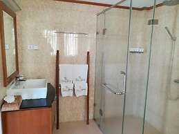 Myitkyina Plam Spring Resort Hotel