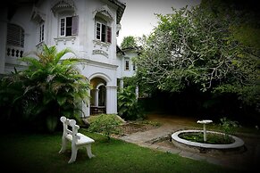 Nooit Gedacht Heritage Hotel-Original Dutch Governor's House