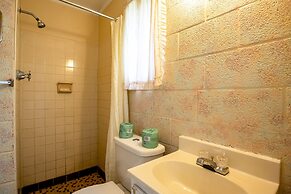 Lloyd's On The River Country Inn By Oyo