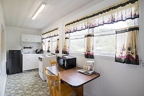 Lloyd's On The River Country Inn By Oyo