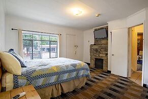 Lloyd's On The River Country Inn By Oyo