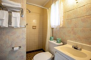 Lloyd's On The River Country Inn By Oyo