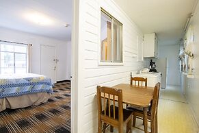 Lloyd's On The River Country Inn By Oyo